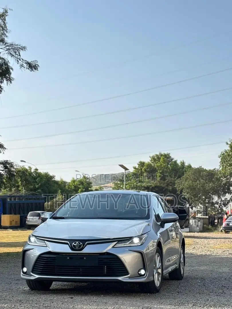 New Toyota Corolla XSE 2024 Silver