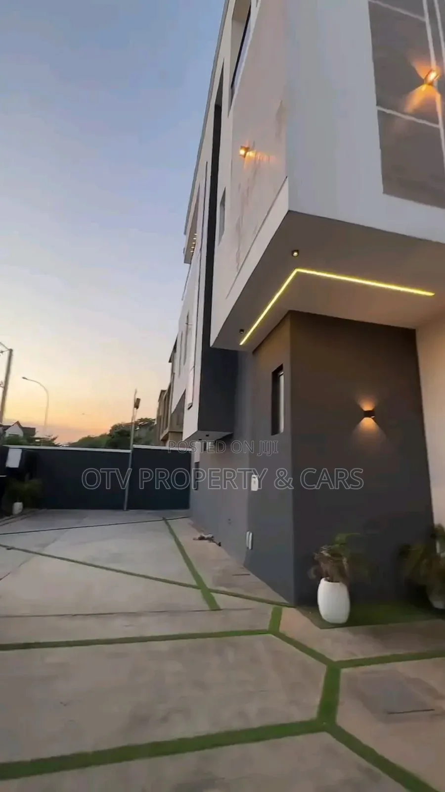 Furnished 6bdrm Duplex in Asokoro for sale