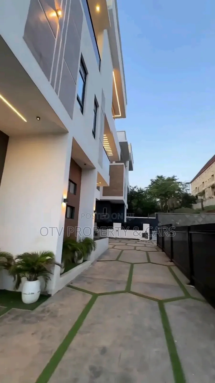 Furnished 6bdrm Duplex in Asokoro for sale