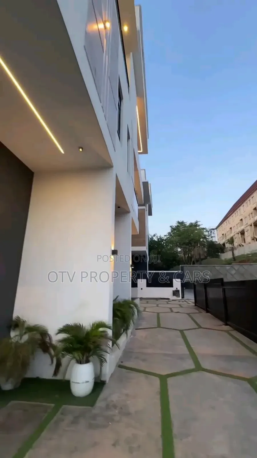 Furnished 6bdrm Duplex in Asokoro for sale
