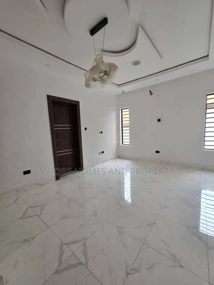 4bdrm Duplex in Magodo Phase 2 for sale