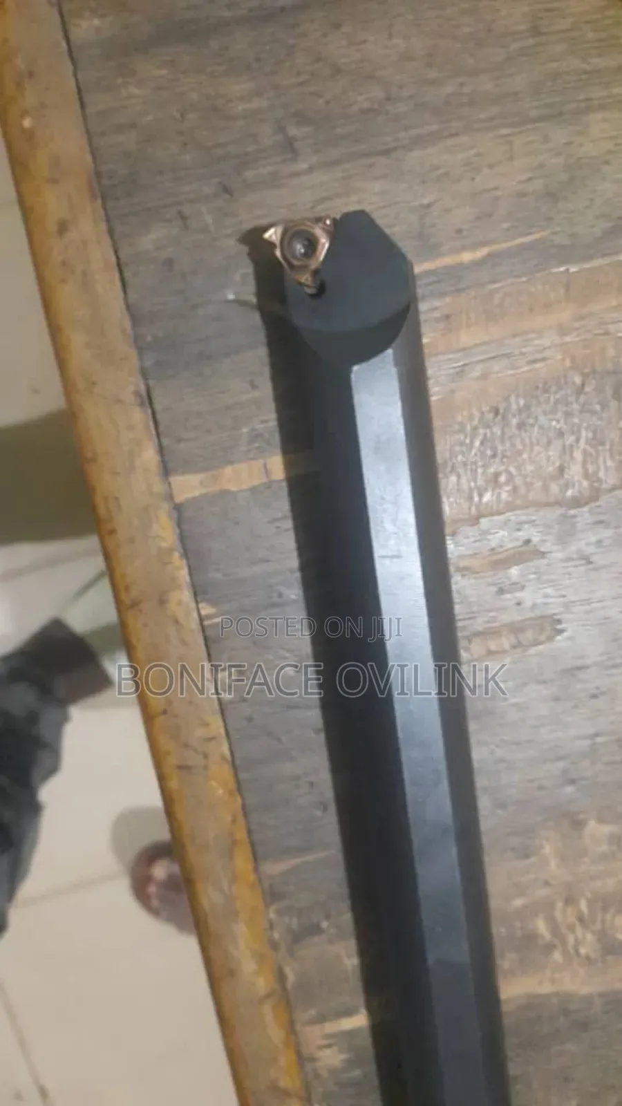 Internal And External Threading Tool Holder