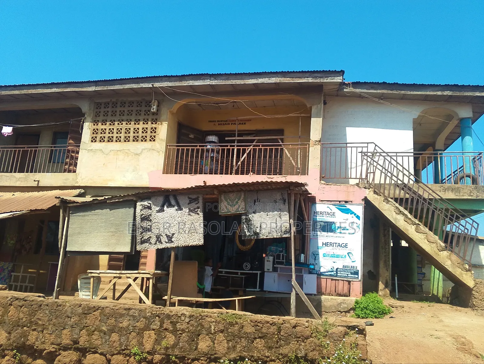 4bdrm Block of Flats in Offa for sale
