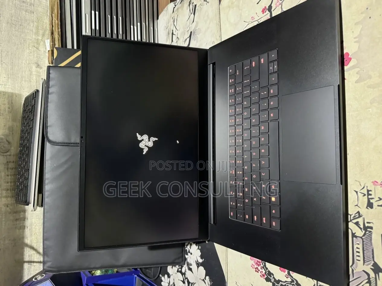 New Laptop Razer Blade 16GB Intel Core i9 SSD 1T