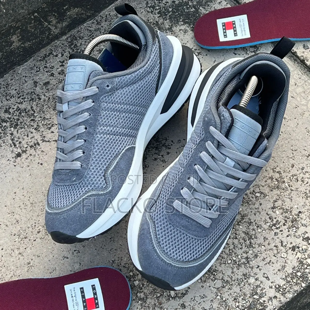 Original Tommy Hilfiger Sneakers