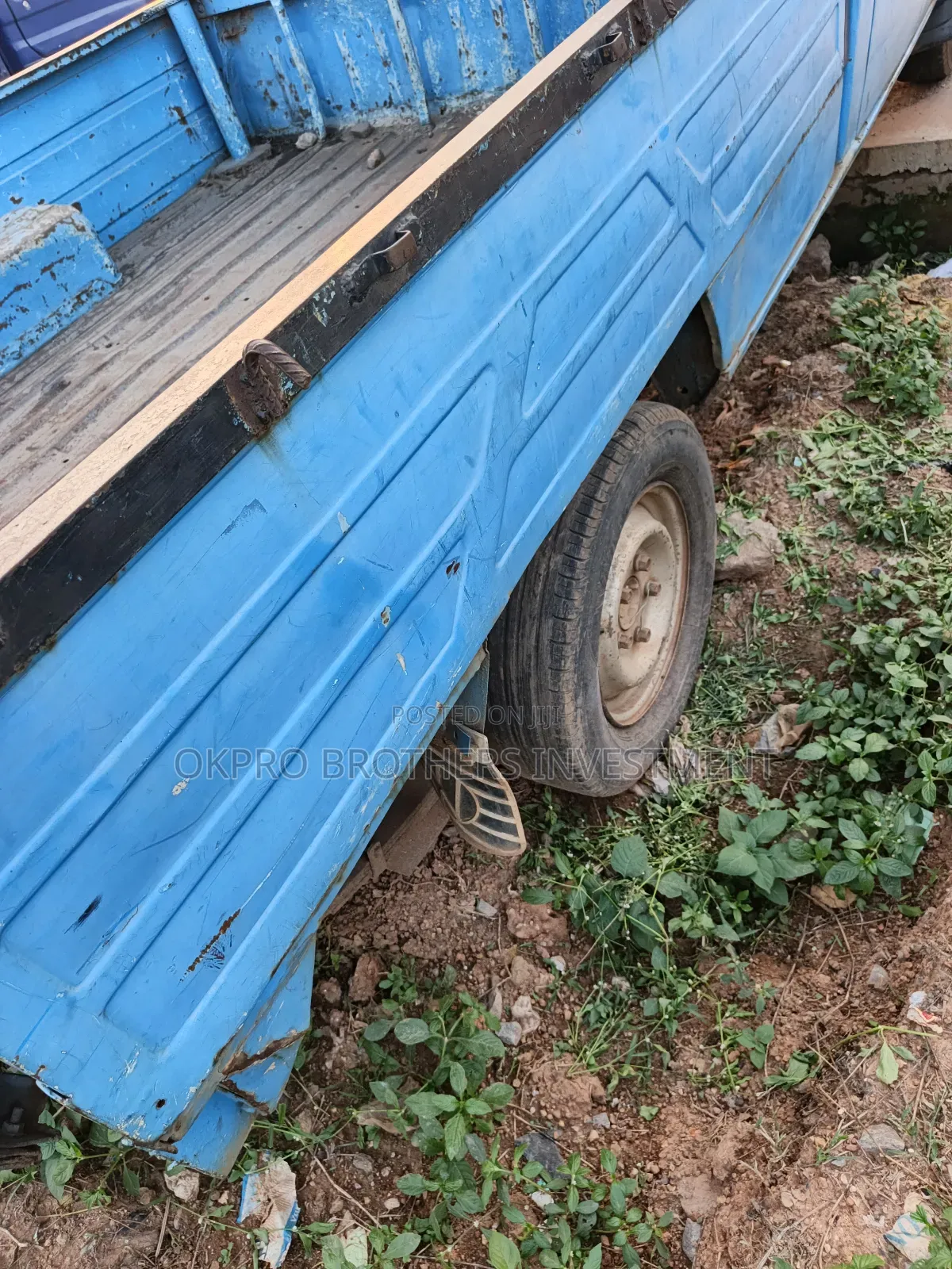 Peugeot 504 1994 Blue