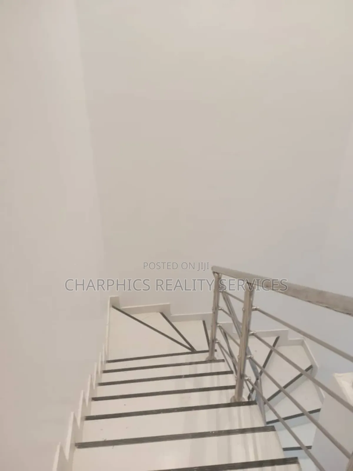 4bdrm Duplex in Adeniyi Jones for rent