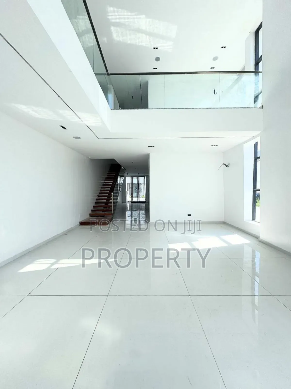 5bdrm Duplex in Ikate for sale