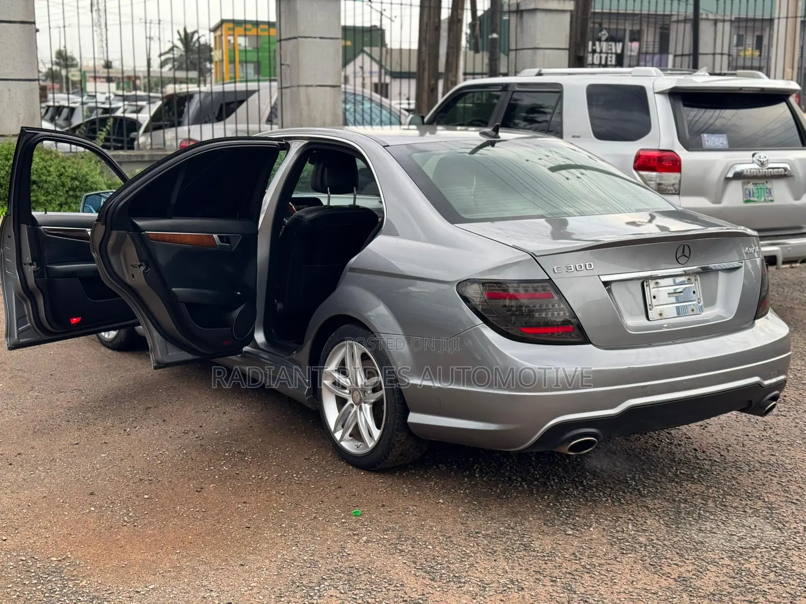 Mercedes-Benz C300 Sport 4Matic Sedan AWD (3.5L 6cyl 7A) 2013 Gray