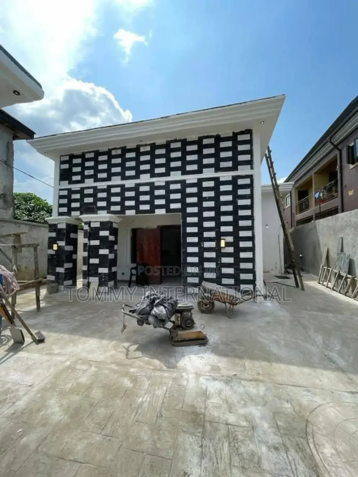4bdrm Bungalow in Unity Estate, Port-Harcourt for sale