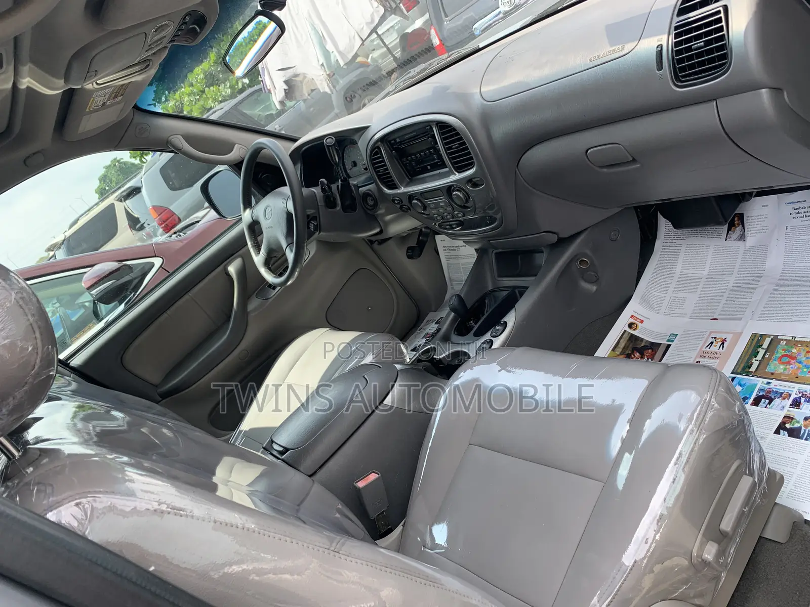 Toyota Sequoia Limited 4dr SUV 4WD (4.7L 8cyl 5A) 2005 Silver