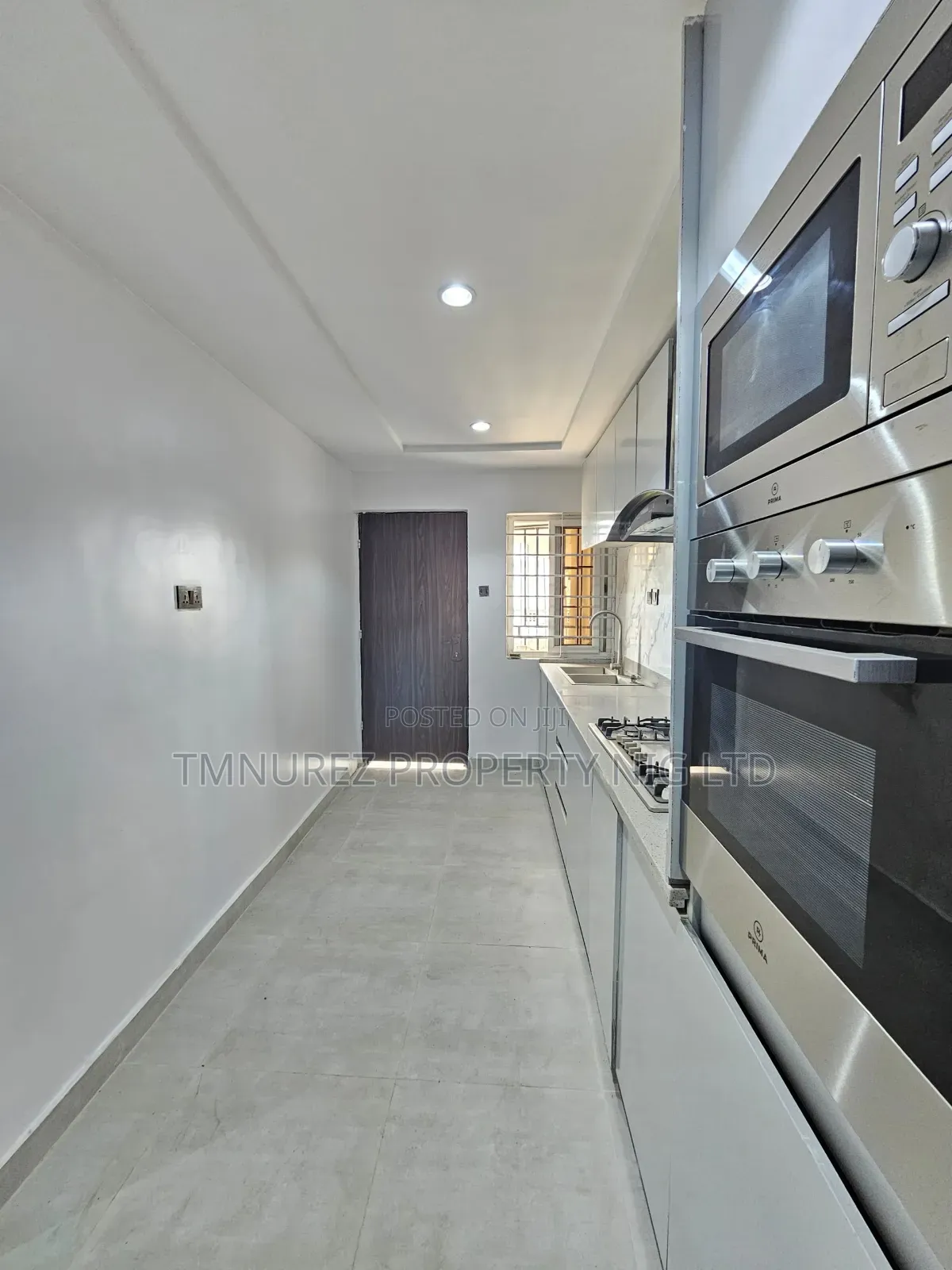 3bdrm Apartment in Lekki Phase1 for sale