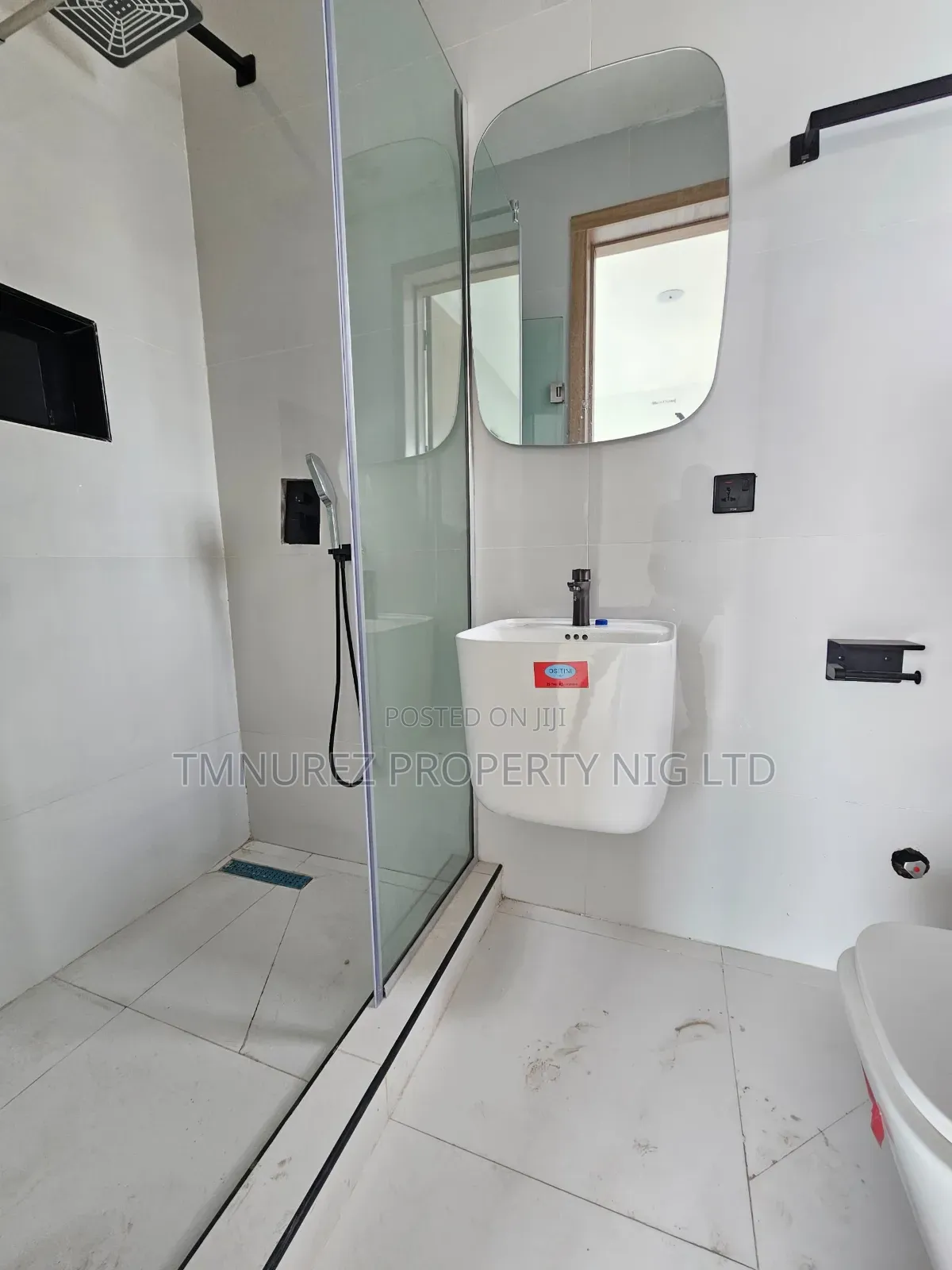 2bdrm Apartment in Ikate for sale