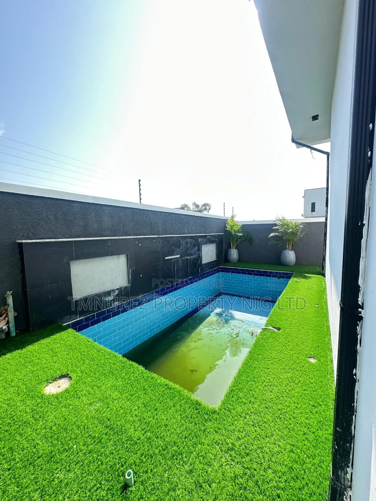 4bdrm Duplex in Dpk, Chevron for sale
