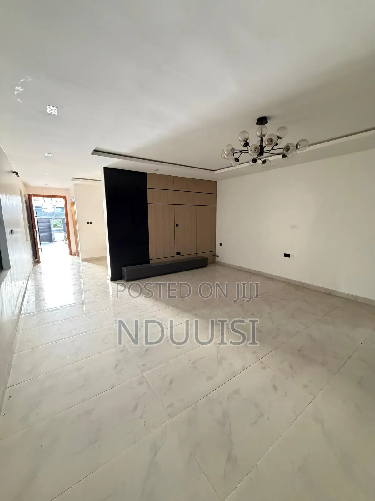 5bdrm Duplex in Ologolo for sale