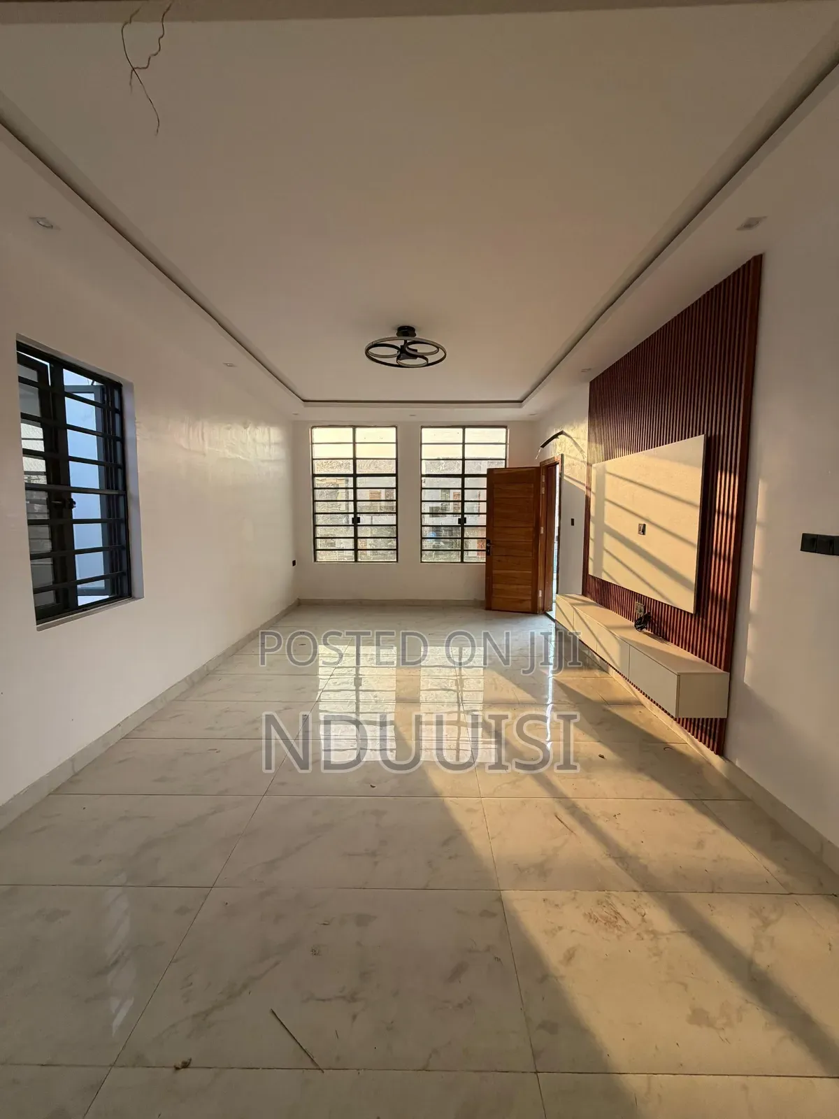 5bdrm Duplex in Ologolo for sale