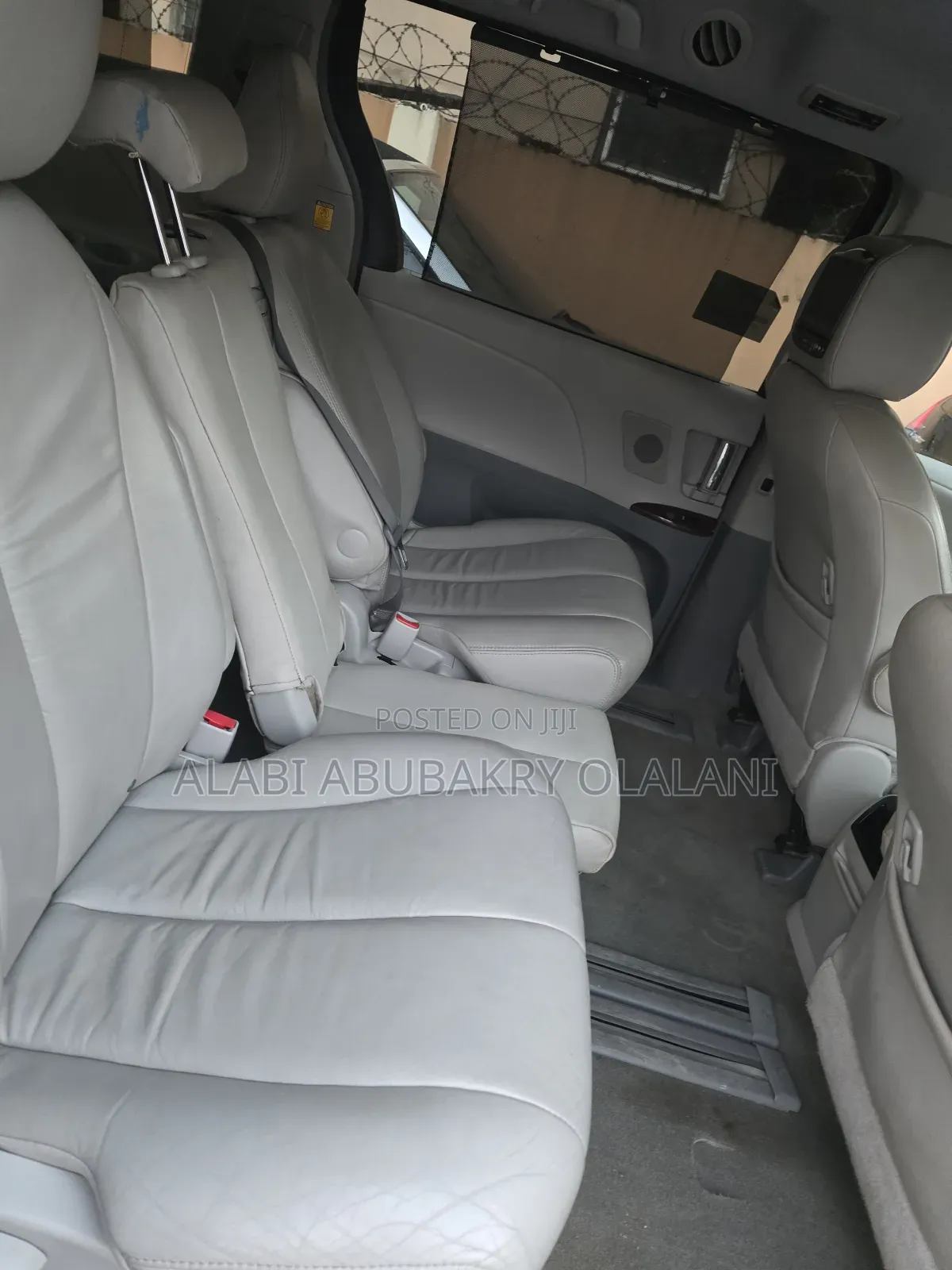 Toyota Sienna 2011 Black