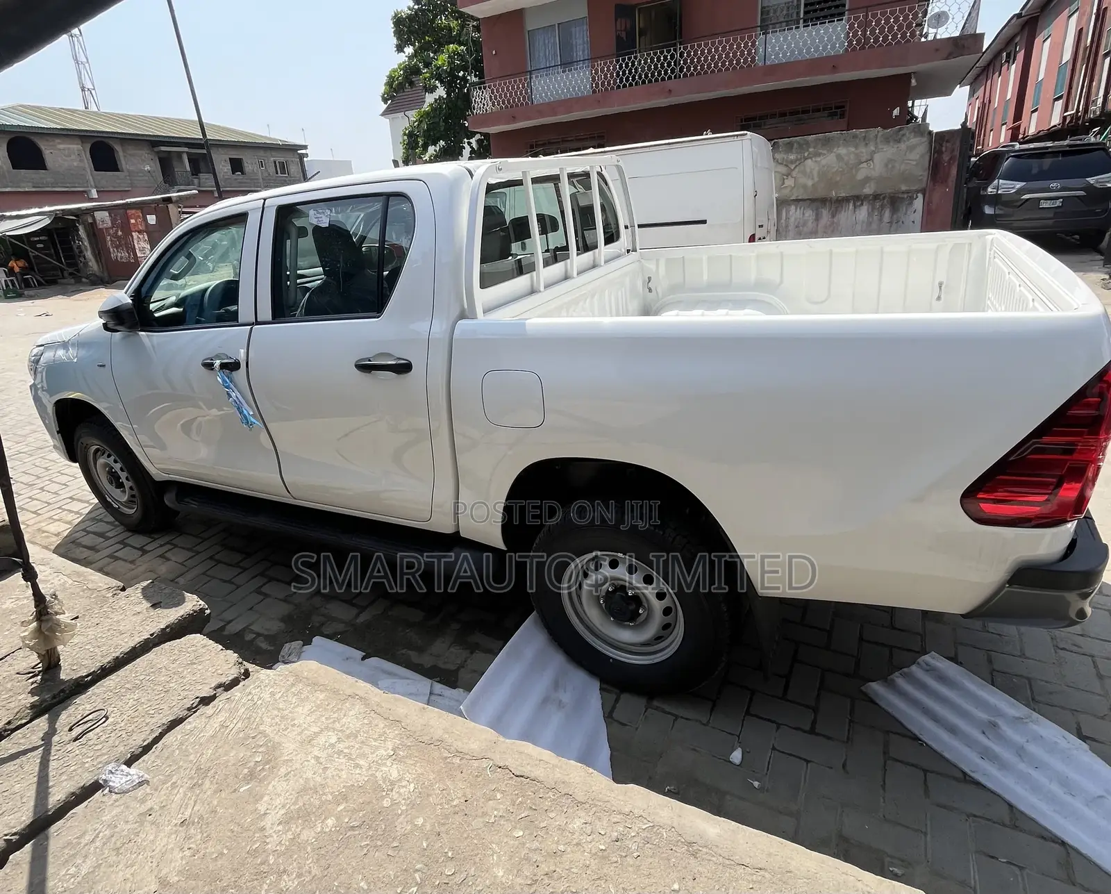 New Toyota Hilux 2024 White
