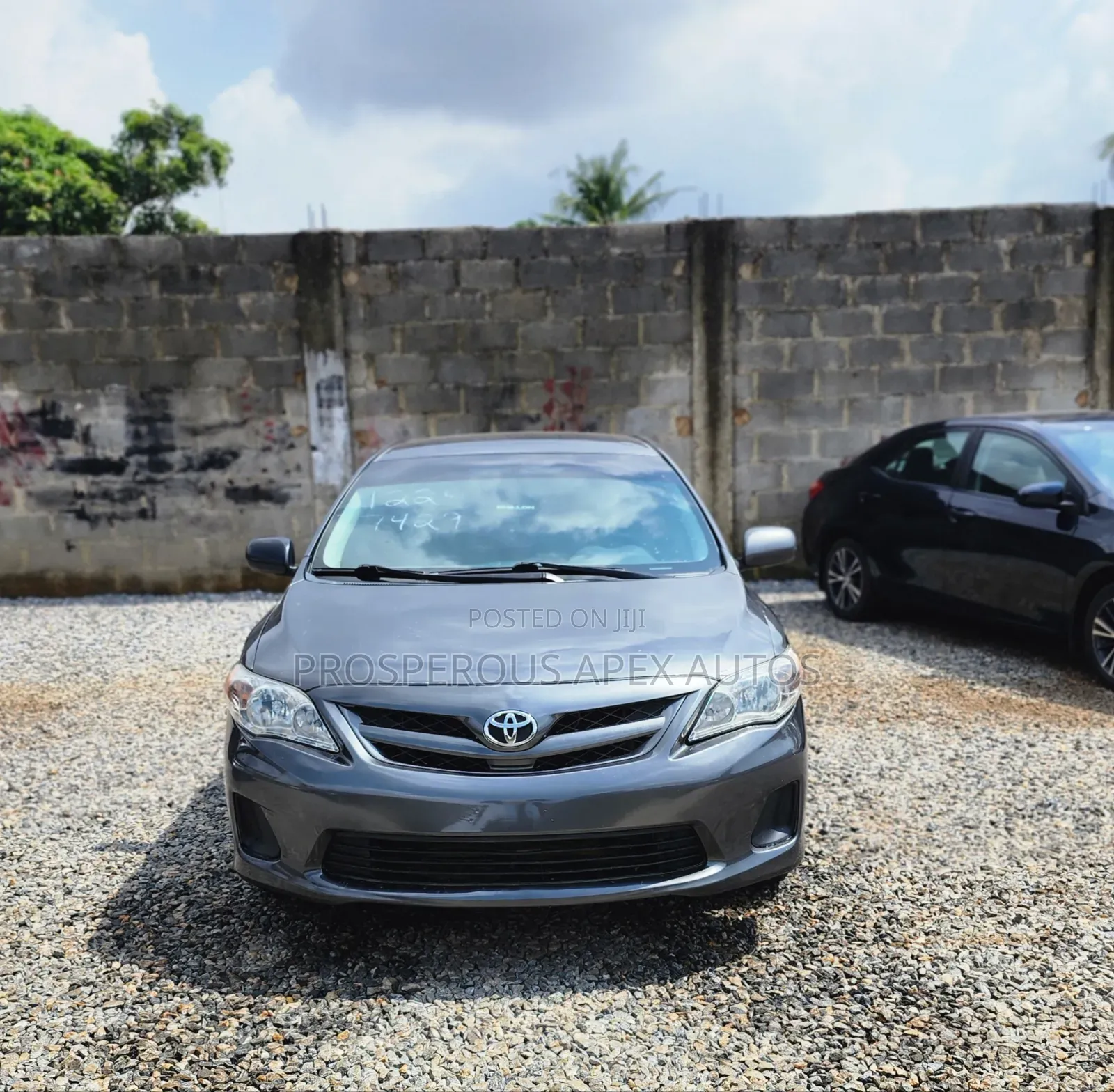 Toyota Corolla LE 4dr Sedan (1.8L 4cyl 4A) 2011 Gray