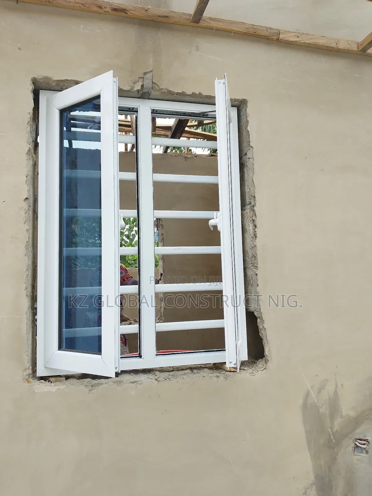 Aluminum Casement Window With Inner Burglary and Inner Net