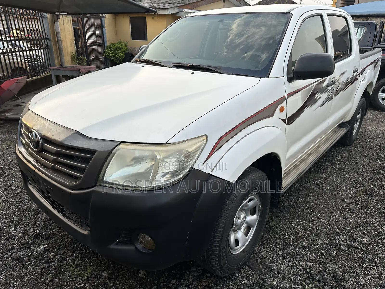 Toyota Hilux SR5 4x4 2015 White