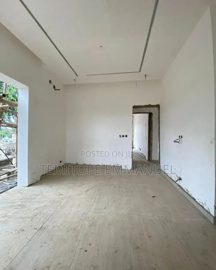 Furnished 3bdrm Apartment in Ikeja Gra for sale