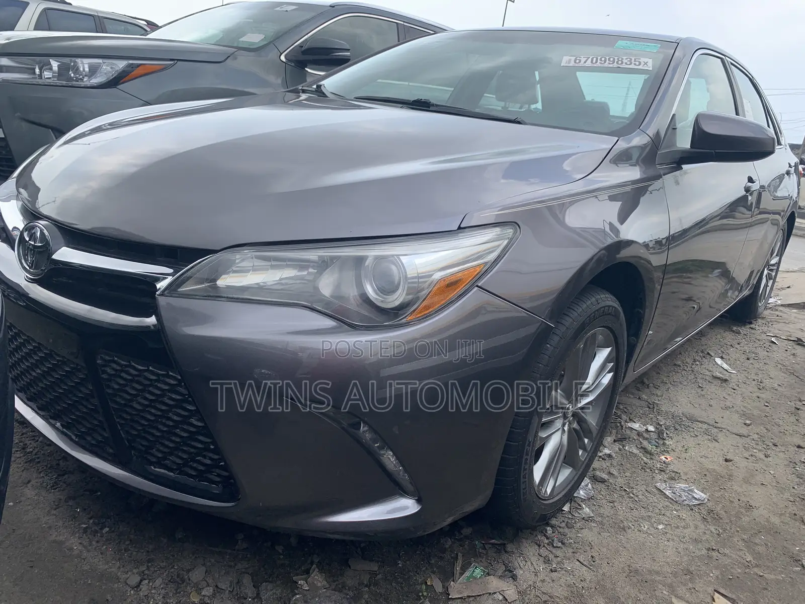 Toyota Camry SE 4dr Sedan (2.5L 4cyl 6A) 2016 Gray