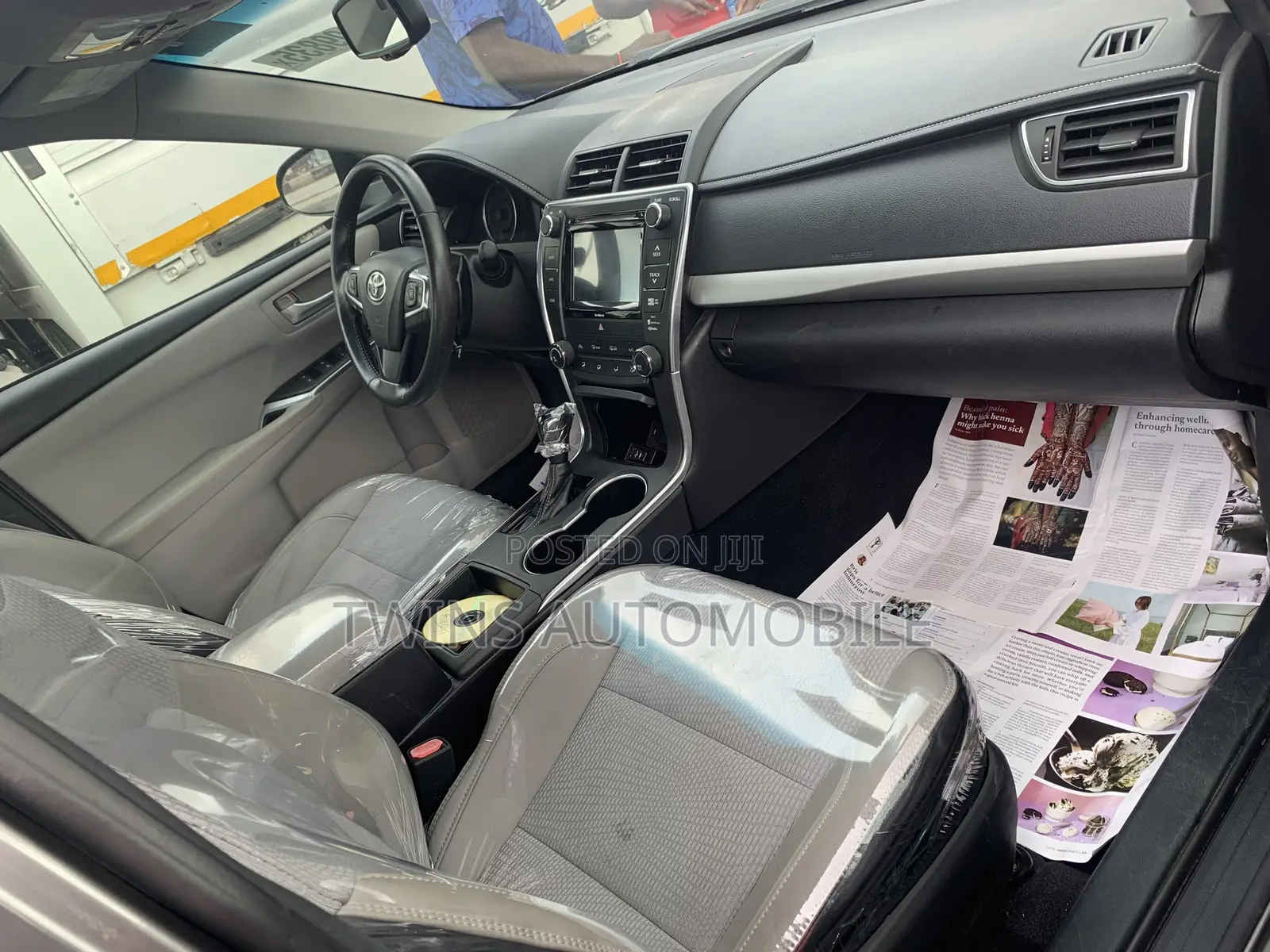 Toyota Camry SE 4dr Sedan (2.5L 4cyl 6A) 2016 Gray