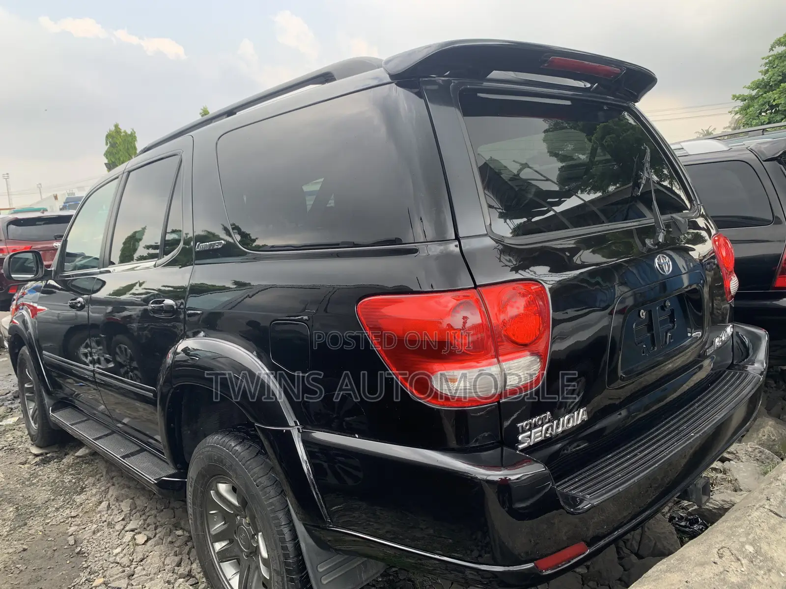 Toyota Sequoia Limited 4dr SUV 4WD (4.7L 8cyl 5A) 2006 Black