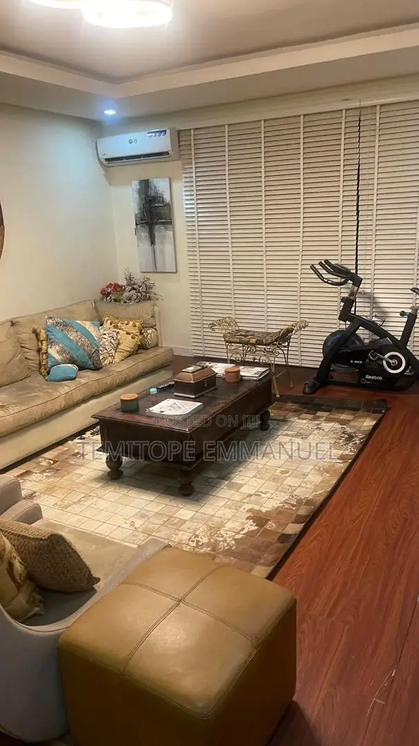 Furnished 3bdrm Apartment in Off Banana Island for sale