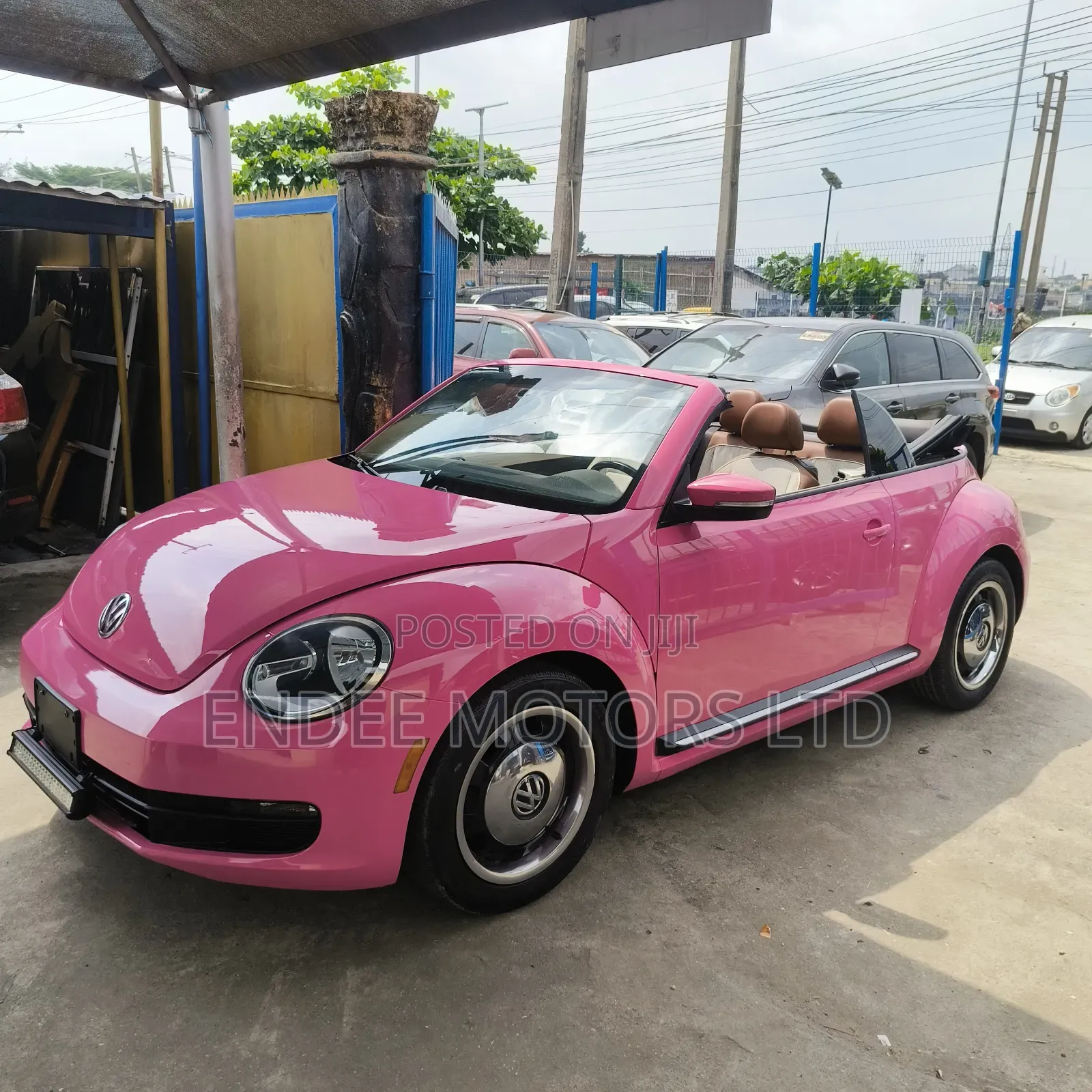 Volkswagen Beetle 1.8T SE Convertible 2016 Pink