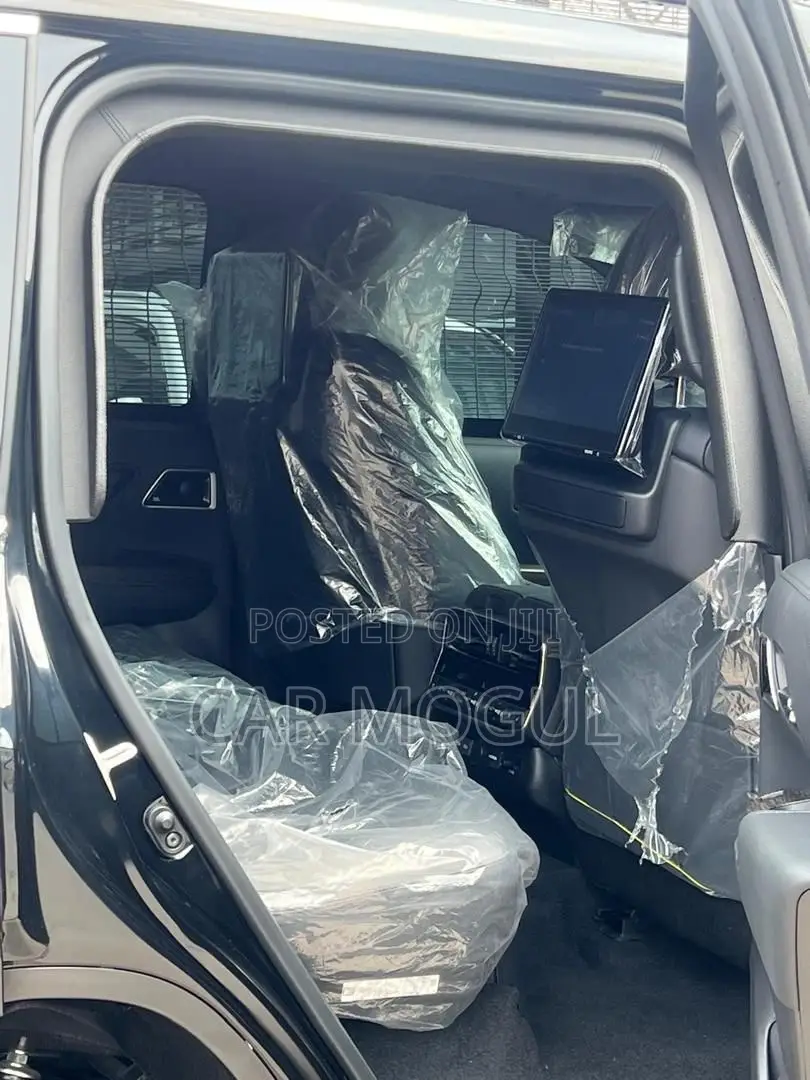 New Toyota Land Cruiser LC300 2025 Black