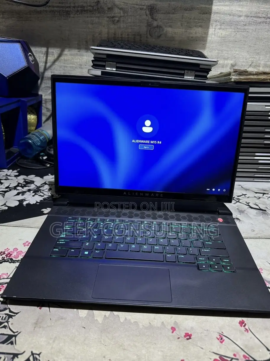 Laptop Dell Alienware M15 R4 16GB Intel Core i7 SSD 1T