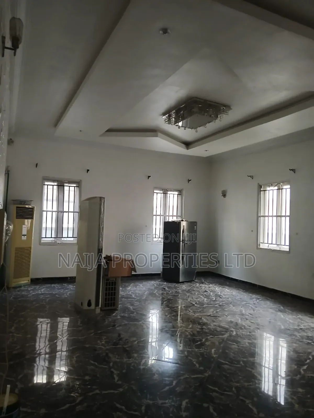 5bdrm Duplex in Chevron, Lekki for sale