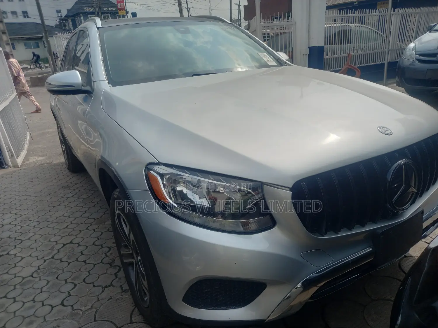 Mercedes-Benz GLC-Class 2016 Silver
