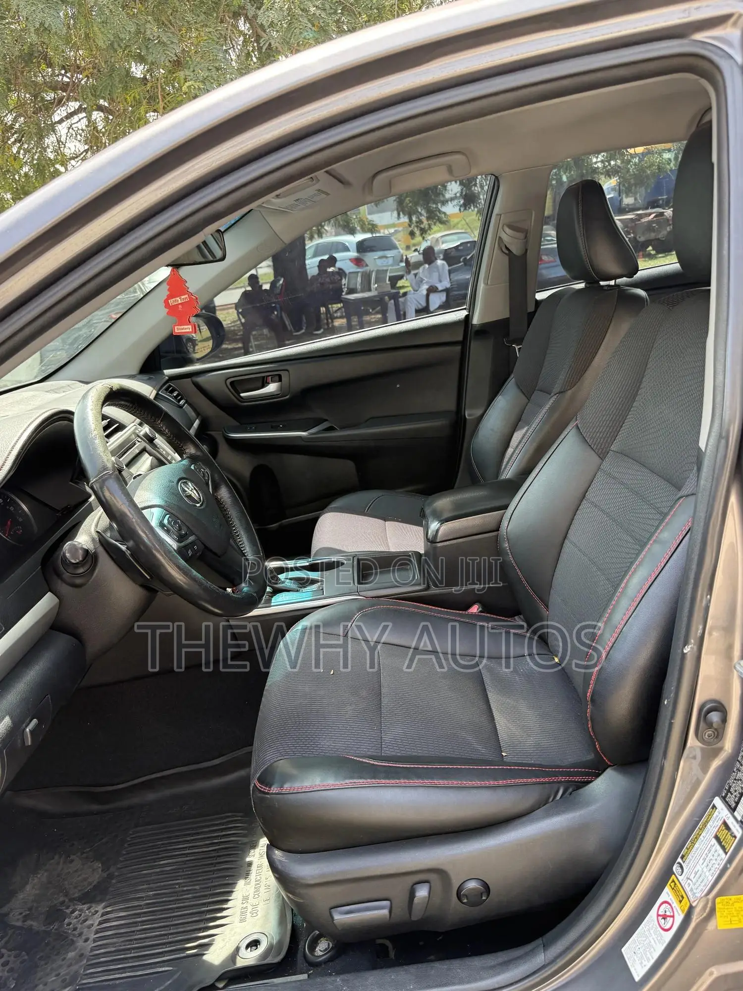 Toyota Camry SE 4dr Sedan (2.5L 4cyl 6A) 2017 Gray