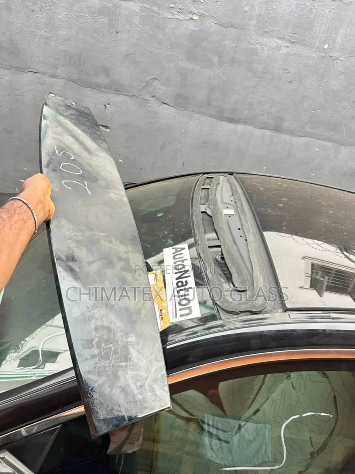 C300 2015 First Small Panoramic Roof Glass Available