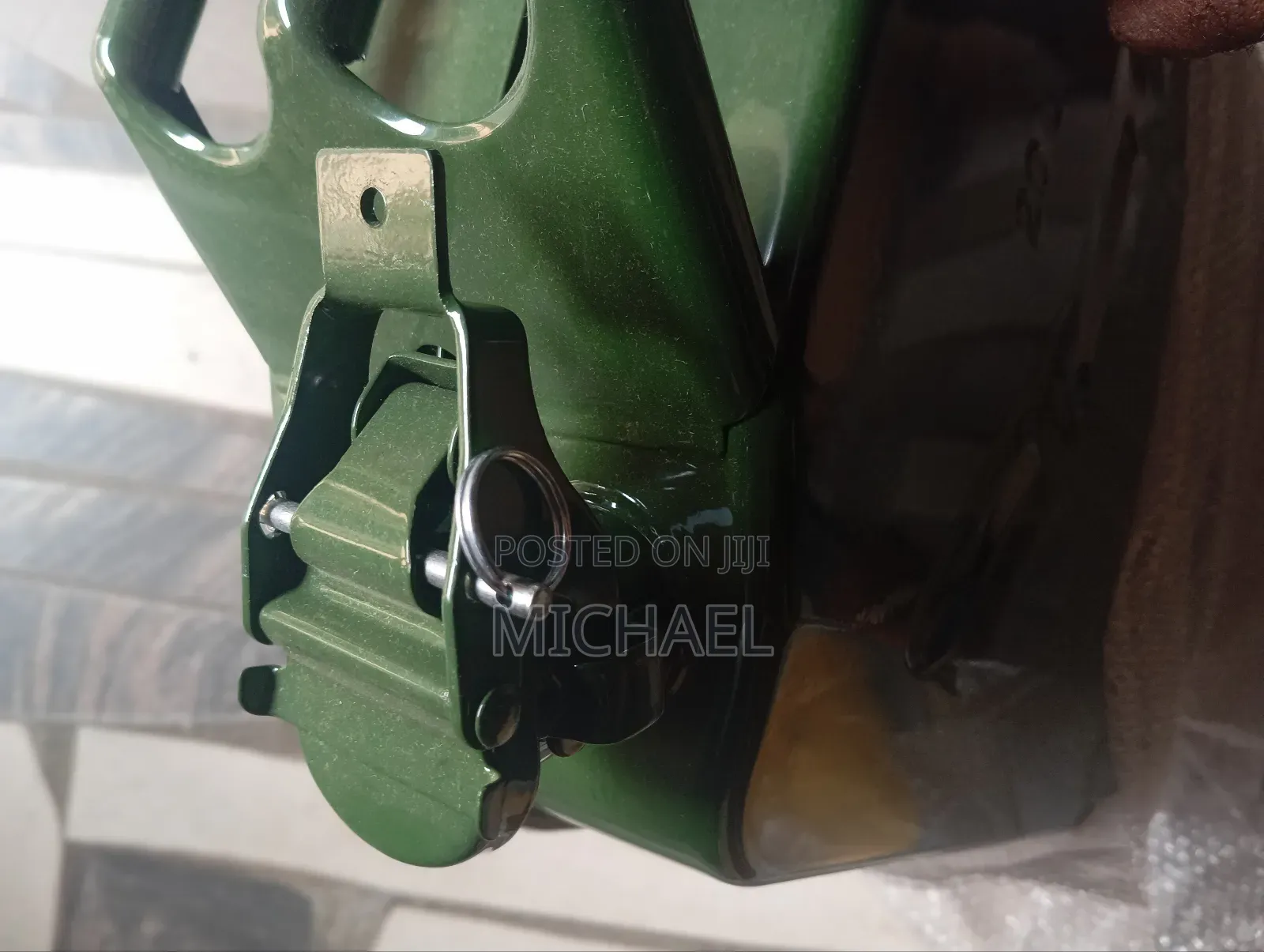 20 Litres Metal Jerry Can for Storage of Liquids