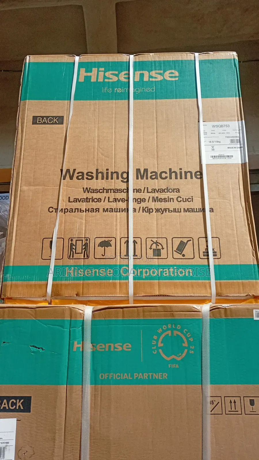 Hisense 7.5kg Twin Tub Semi-Automatic Washing Machine.