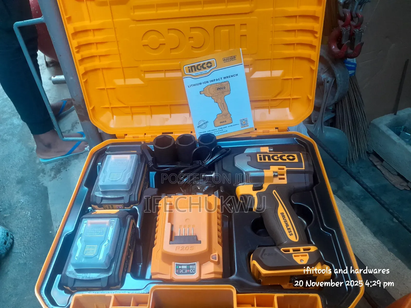 1⁄2 Inch Rechargeable Impact Wrench Ingco