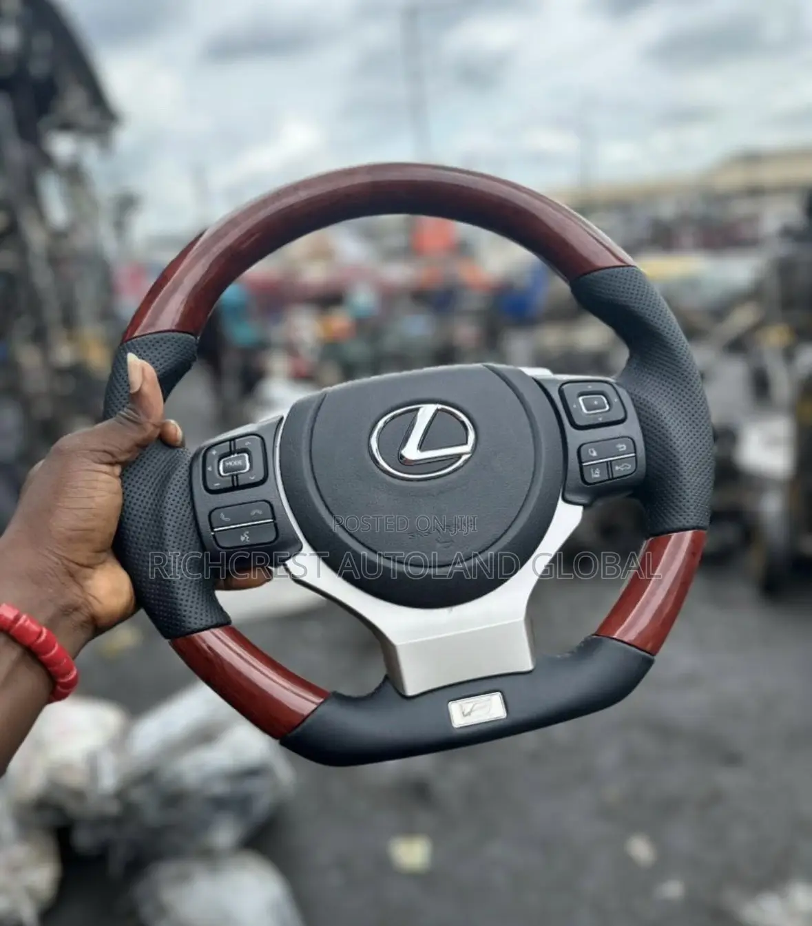 Lexus Is250 2005-2020 Steering Wheel ( Sports Designs )