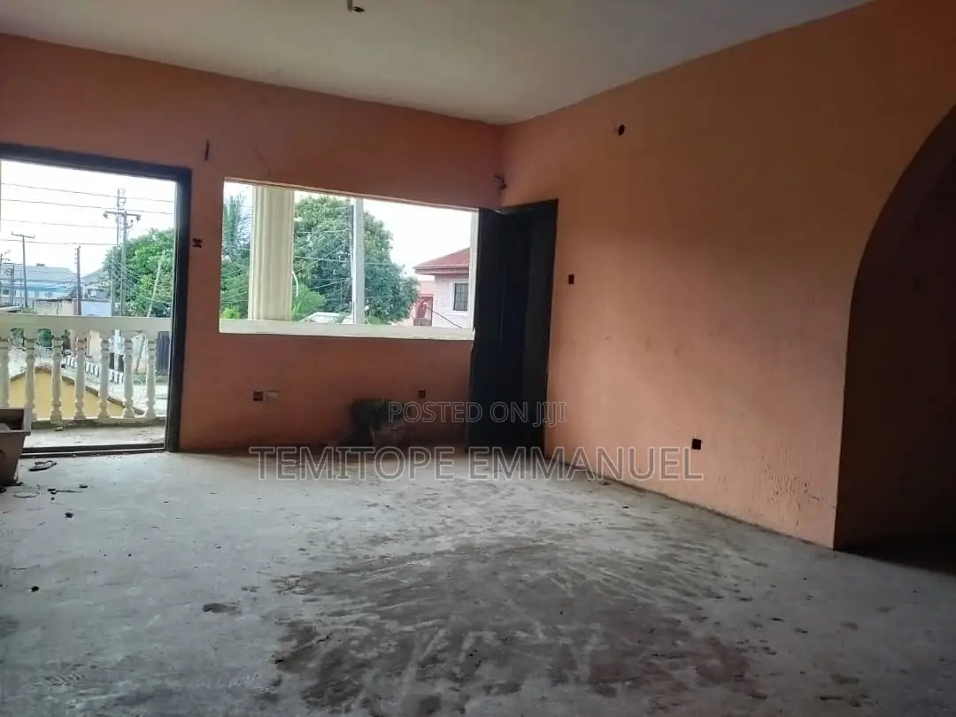 Furnished 18bdrm Apartment in Ajao Estate, Airport for rent