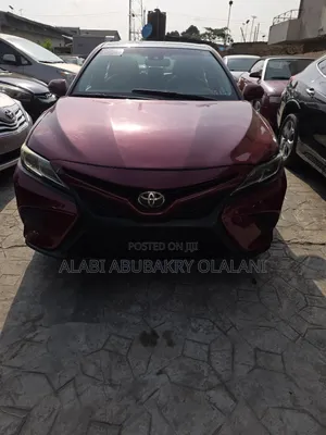 Toyota Camry 2018 Red
