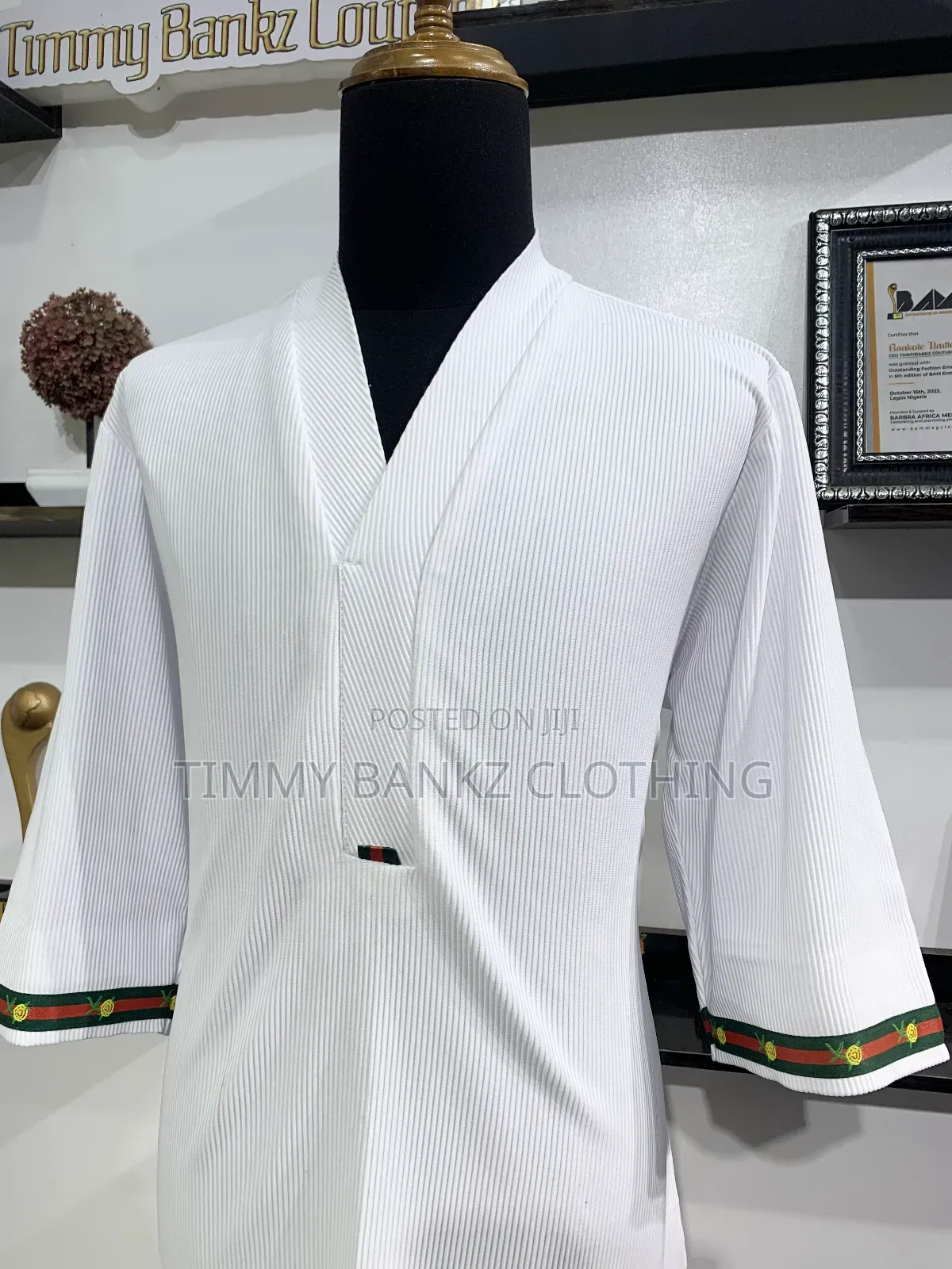 Stylish Standing Neck White Kaftan/Senatorial Wear