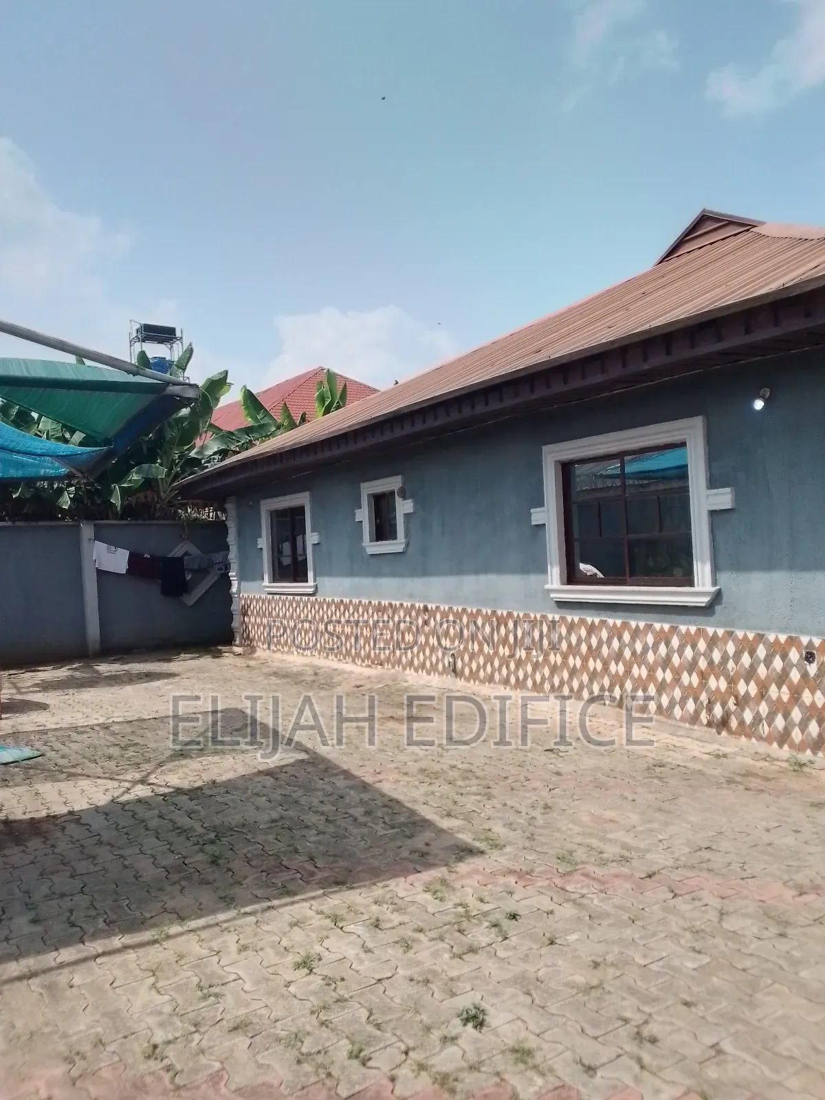 Furnished 5bdrm Bungalow in Omitoro, Ijede / Ikorodu for sale