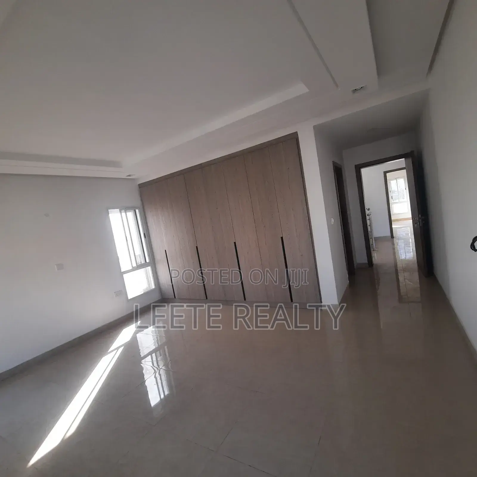 4bdrm Duplex in Palm Spring Estate, Maitama for sale