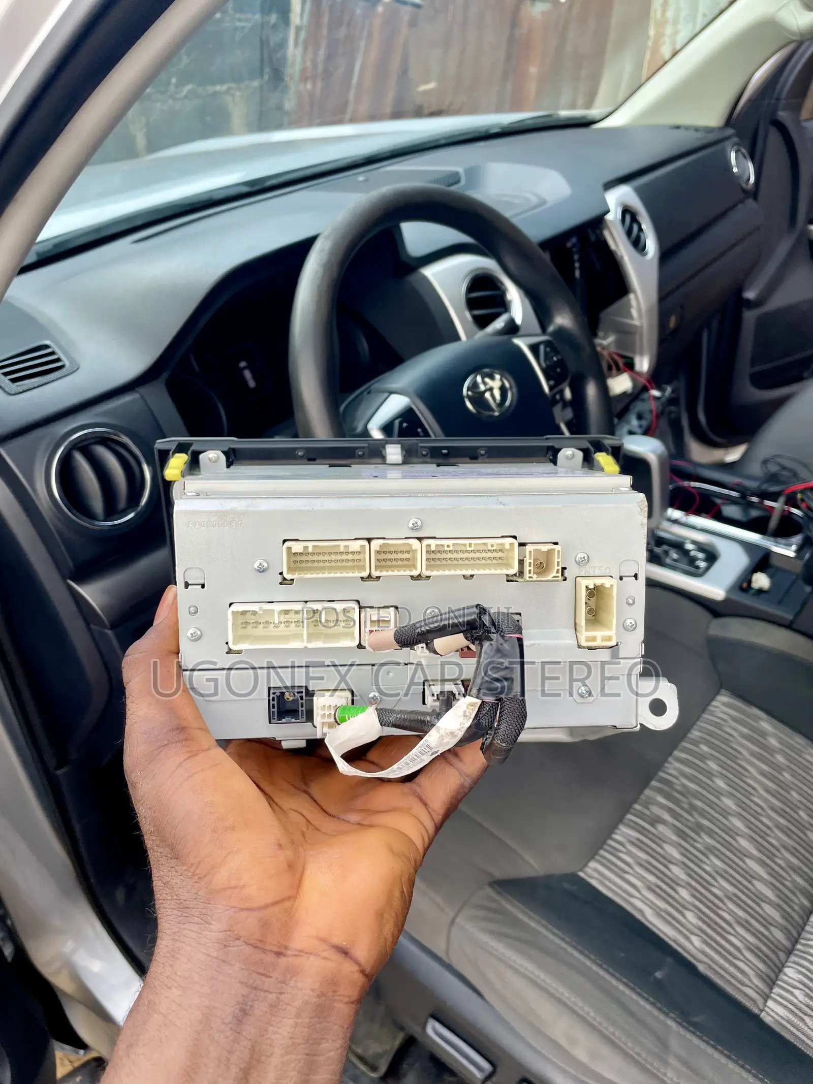 2014-19 Toyota Tundra Factory Navigation Set