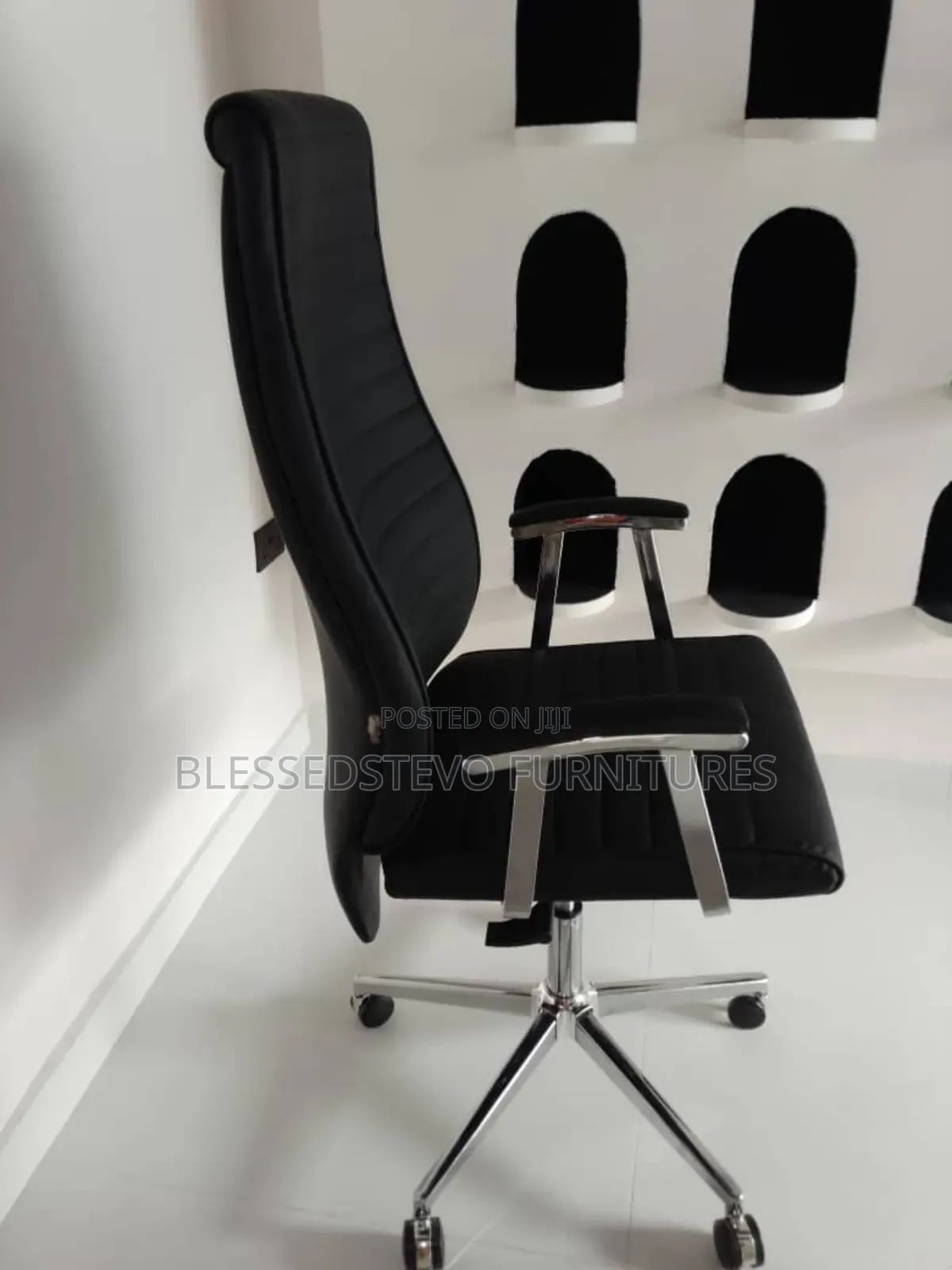 Nice and Strong Office Chair Black Colour