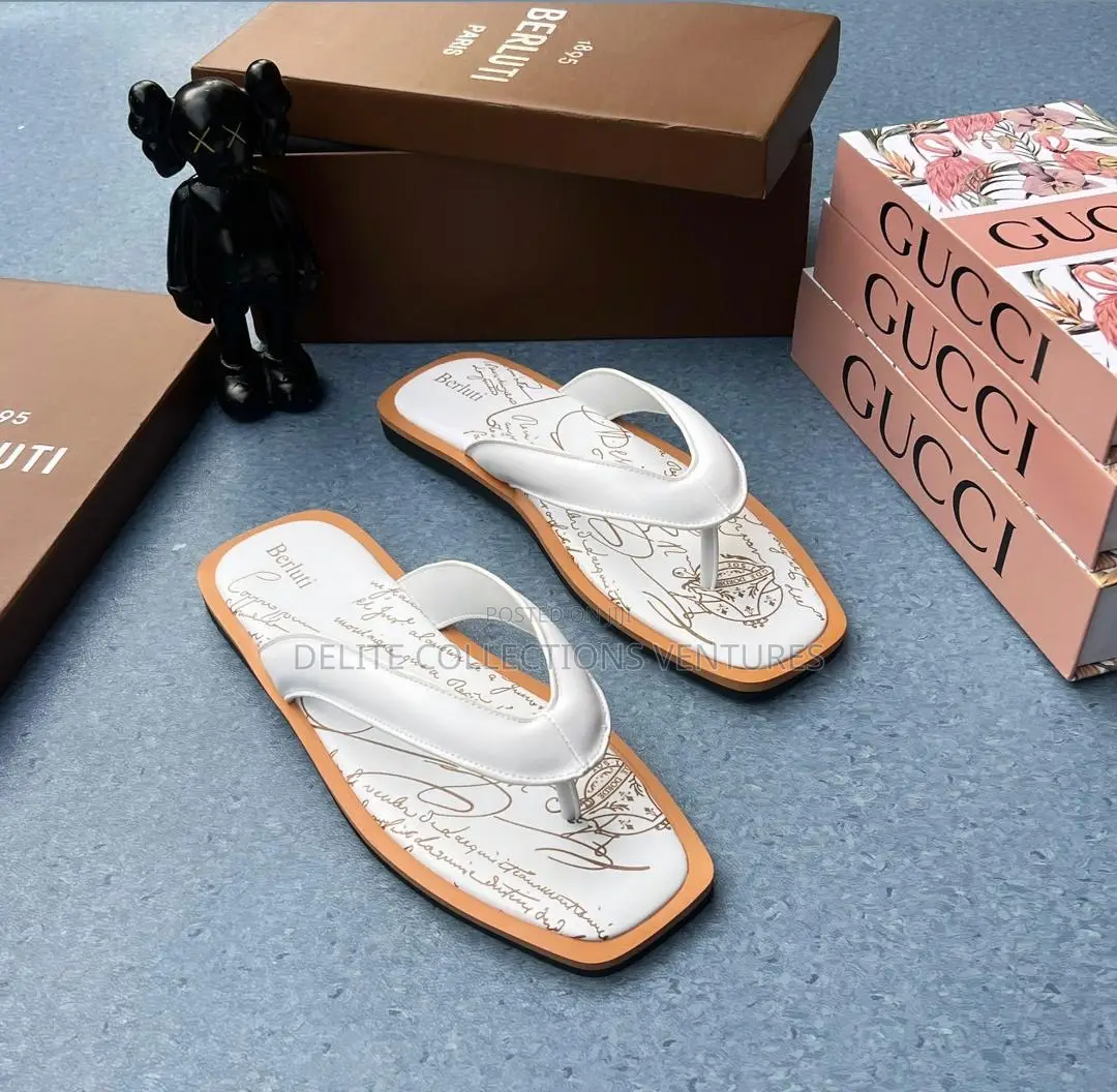 *Berluti White Flipps* .