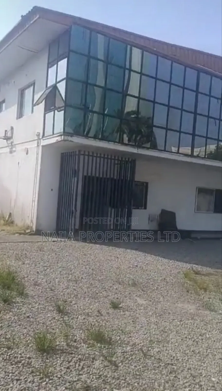 6 Bedroom Fully Detached Duplex on 1000sqm of Land in V.I for Lease